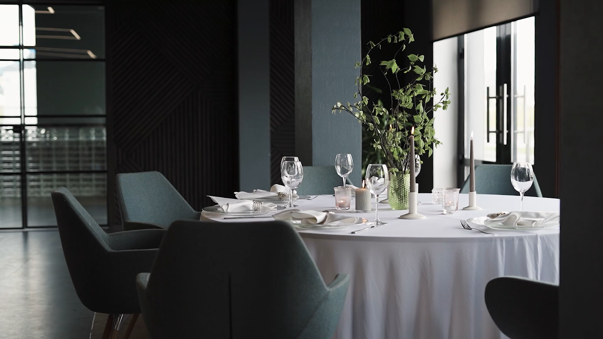 A prepared restaurant dining table